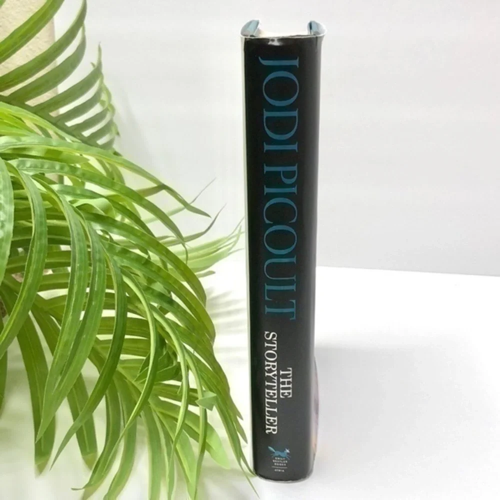 Jodi Picoult The Storyteller Novel